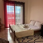 فيلة Renti *