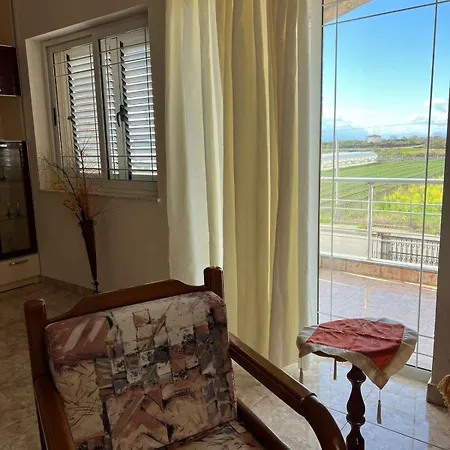 Renti Villa *
